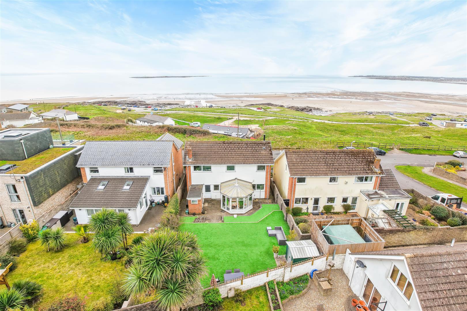 Seaview Drive, Ogmore-By-Sea, Vale of Glamorgan, CF32 0PB